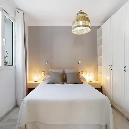 Maria De La O Apartment *